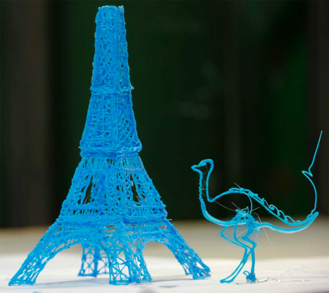 3D Printing Pen Works Like a Manual 3D Printer